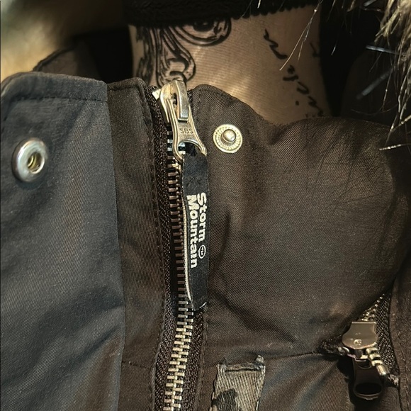 Ski Jacket with Faux Fur Hood and Insulation - Picture 9 of 17